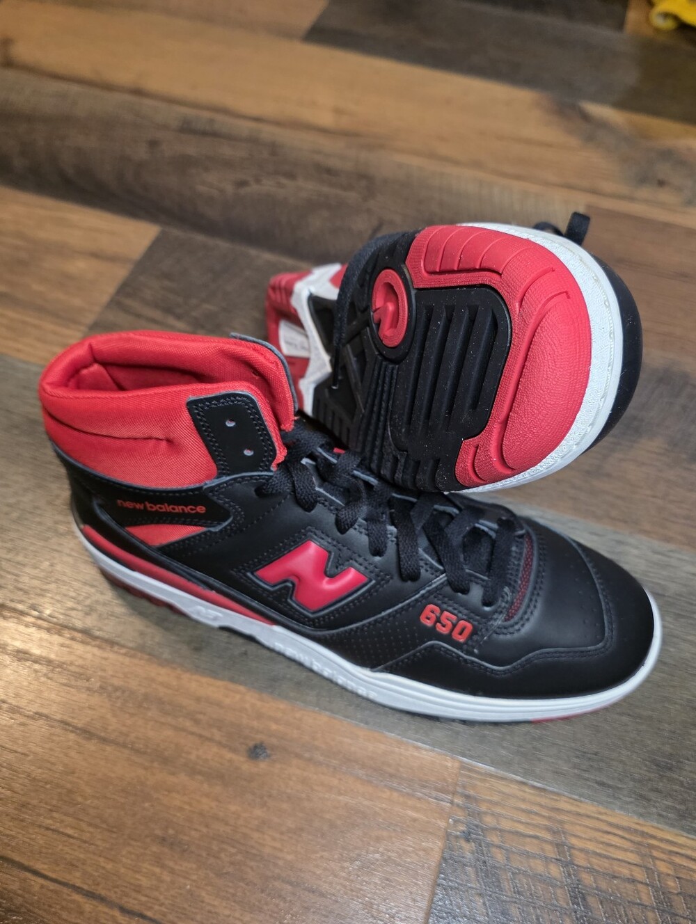New Balance 650 Mens High-Top Sneakers in Black and Red